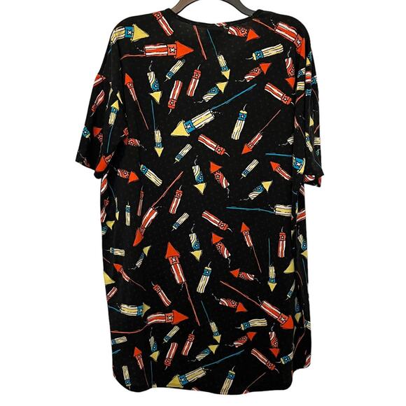 LuLaRoe Irma T Top Firecracker Fireworks Medium - Picture 3 of 5